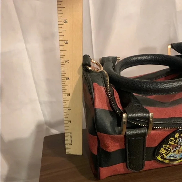 Warner Bros. Harry Potter Hogwarts Striped Mini Bag in Red and Black - Picture 13 of 13